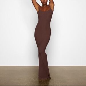 Beautiful Elegant Brown Maxi Dress.NWOT